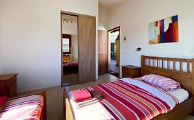 Ampuriahome Villa Hosting 15, Pool & Mooring