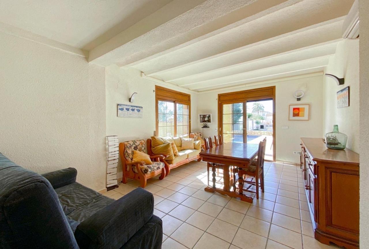 Ampuriahome Villa Hosting 15, Pool & Mooring Empuriabrava Extérieur photo